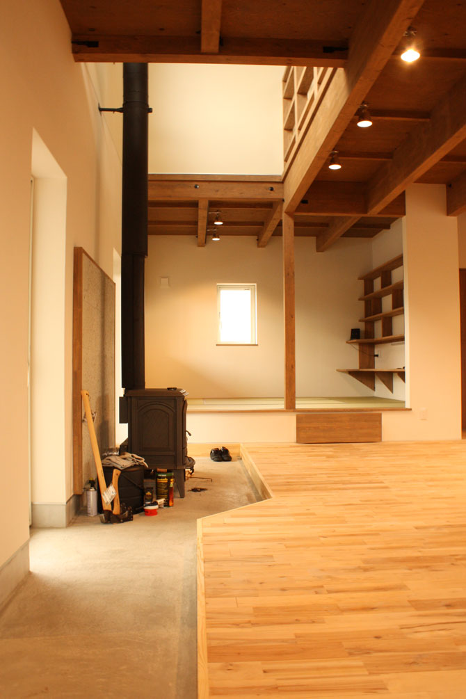 土間のある薪ストーブの家 北海道ハウジング 旭川の高性能デザイン住宅 注文住宅の新築 リフォーム
